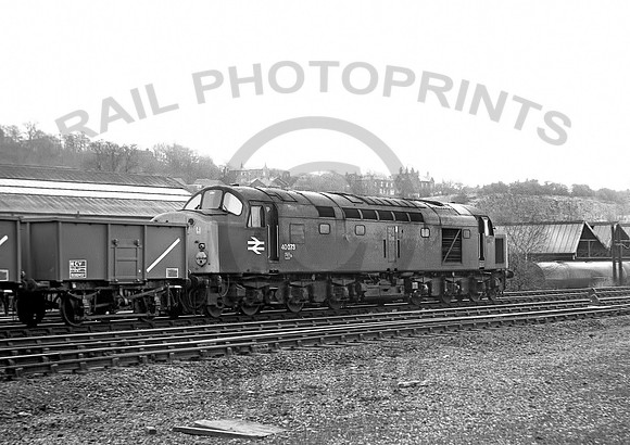 40073-HealeyMills-120477-JC205