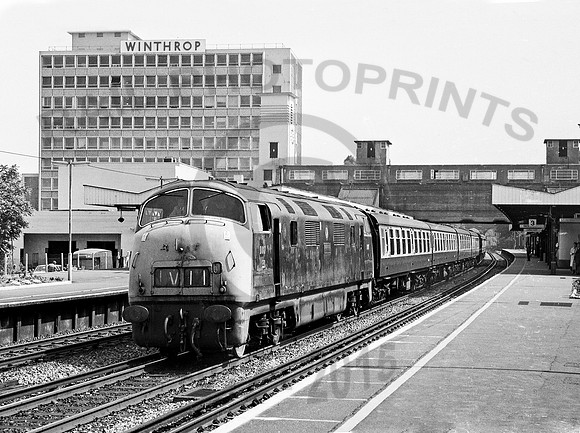 817-Y-Surbiton-1970-RPC822