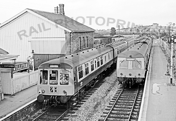 Class 119 -120 Williton 0568  HB68E063