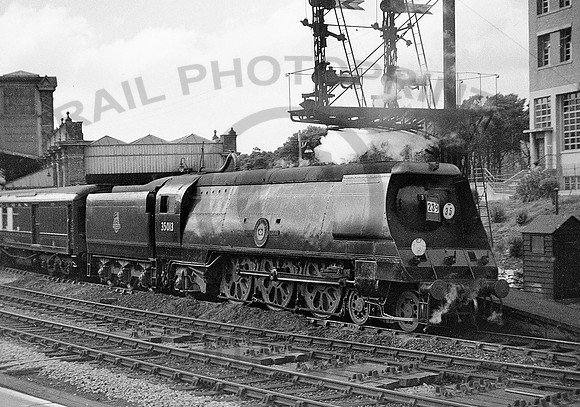 35013-Bournemouth-010652-RPC316
