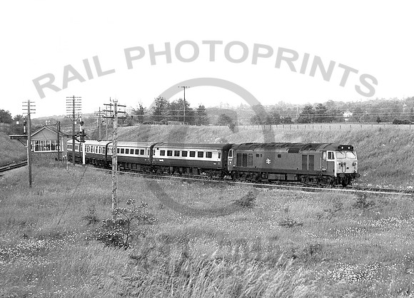 50047-Hawkeridge-260677-JC006