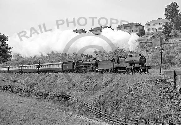 40634-Y-LyncombeVale-030654-HB440