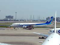 ANA JA716A Tokyo Haneda 170415 JC6112