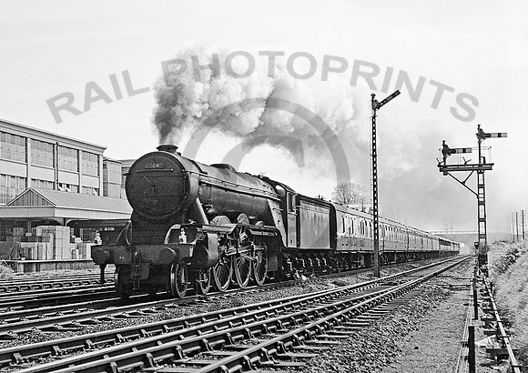 60049 New Southgate 030558 RPC500