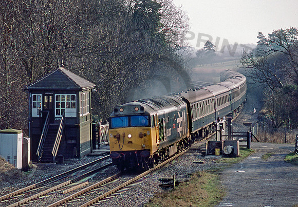 50037-Y-Dunhamstead-180385-BR157