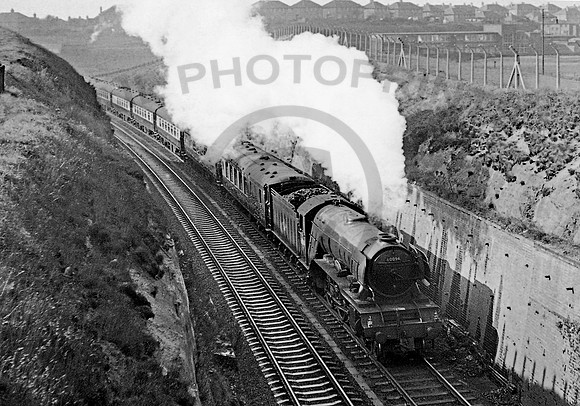 60094 Cowlairs 3009613 CR699