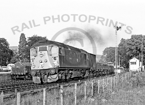 26042-Pitlochry-020678-JC21