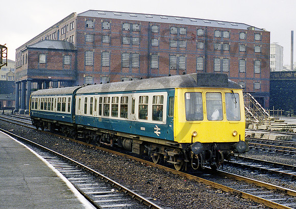 Class 108 51902 Huddersfield 300185 RPR851