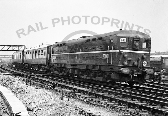 20001-Y-ClaphamJunction-1952-RPC599