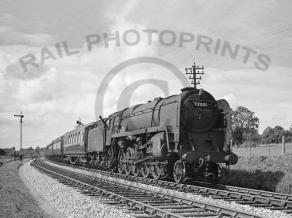 92001-Y-Masbury-0762-RPC887
