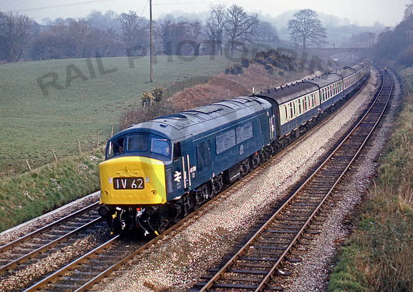 46010 Whiteball 0375 JV562