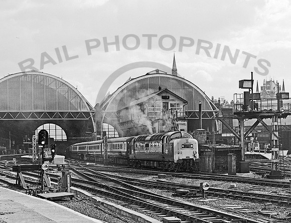 55019 Kings Cross 1974 RPC833