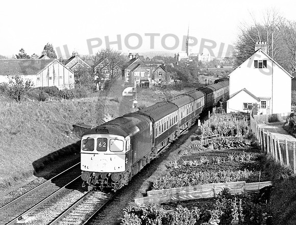 33023-Salisbury-300478-JC1