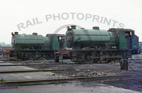 57 Pen Green shed, Corby 1966 AJD262