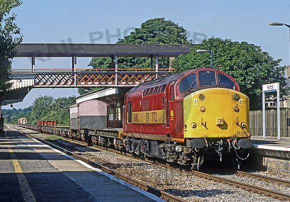 37712-Y-Kemble-150803-JC719