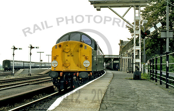 40086 Ely_250979-GE2300