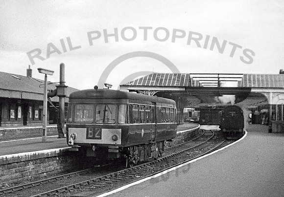ParkRoyal-Railbus-Kilmarnock-190865-RPC634