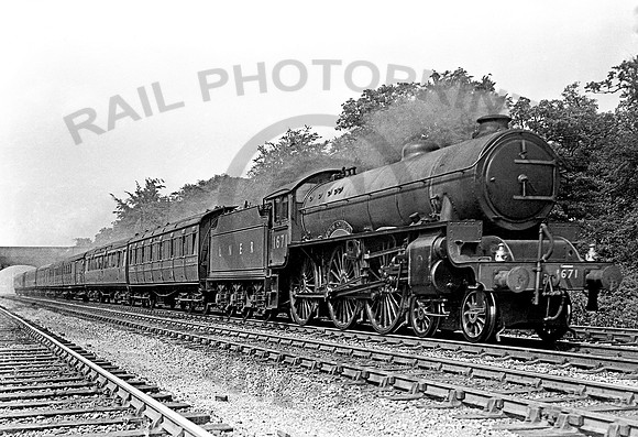 1671 Hadley Wood 1947 RPC222