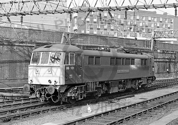 86101-Y-Euston-050779-HB757