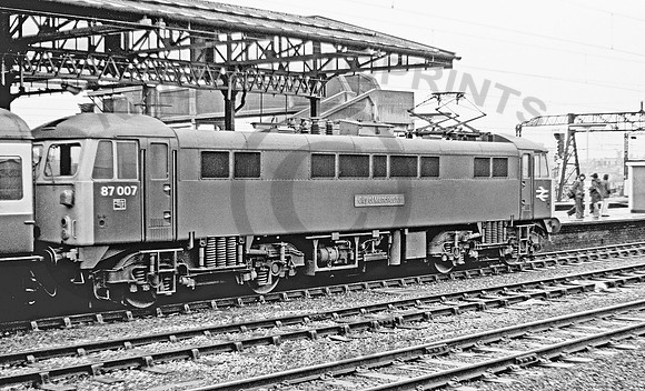 87007-Y-Crewe-210178-JC