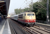 103235-Y-Berlin-151001-LP16