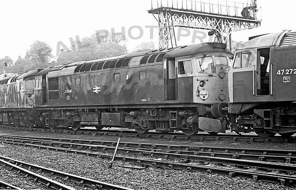 26040-Y-Inverness-TMD-310578-JC1