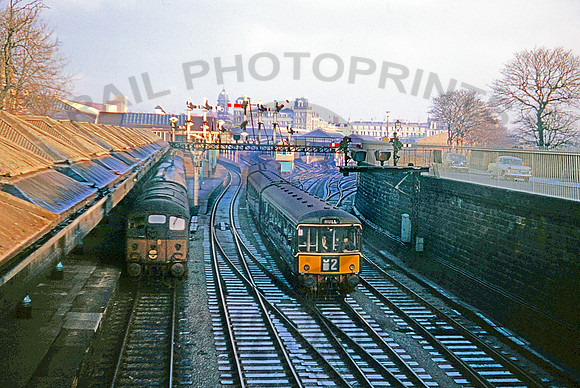 Class 104 DMU and D5098 Scarborough 020165 CD098