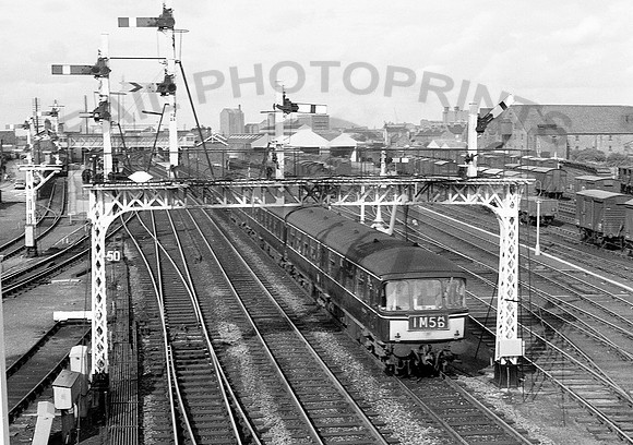 Class124-Y-Selby-0863-RAW082