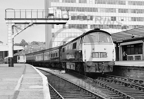 D1059-Y-Plymouth-circa1971-AHB797