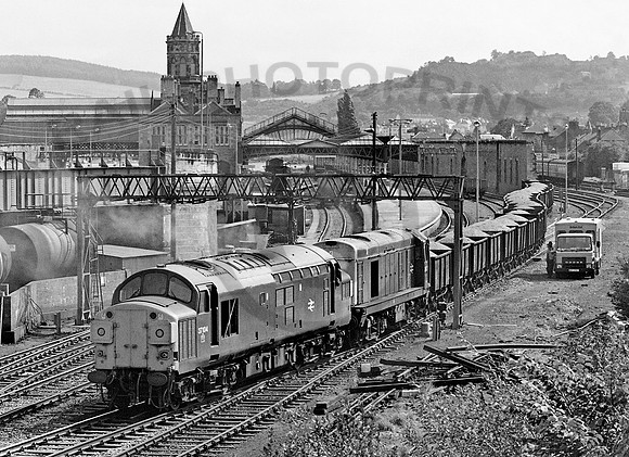 37104-20127-Y-Perth-290884-JC384