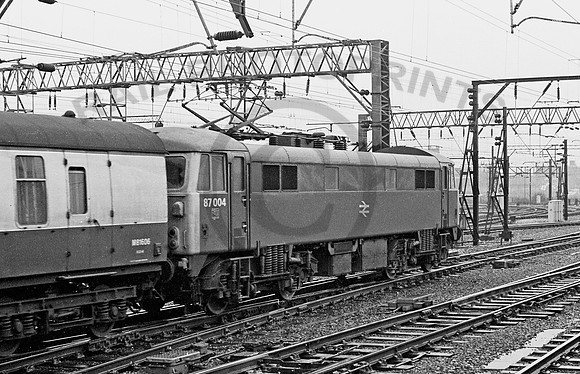 87004-Y-Crewe-210178-JC
