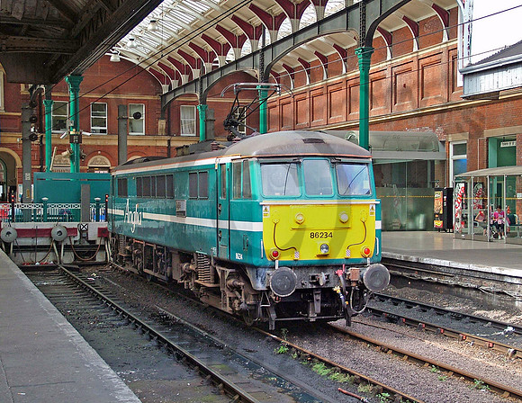 86234-Y-Norwich-180804-JC3