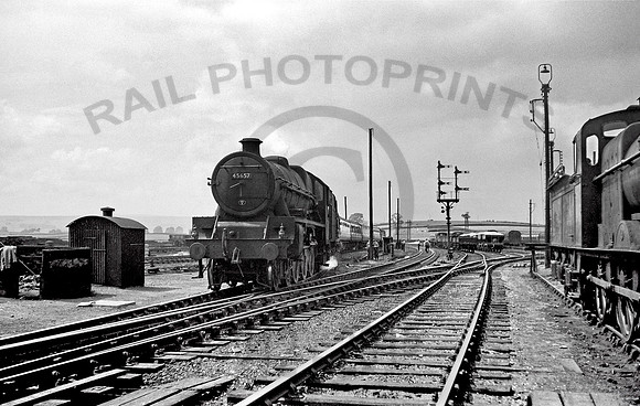 45657-Carstairs-1956-GEcollection