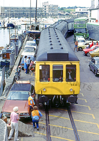 B438 Weymouth Quay 070883 DM755
