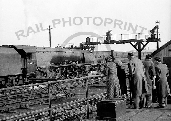 46245-Y-Crewe-1958-AHB087