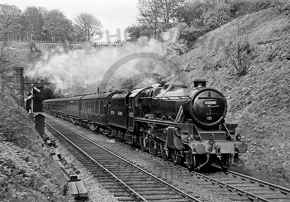 45292-Y-SuttonTunnel-1949-RW685