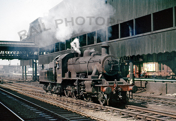 46437-Y-ManchesterVic-1961-AHB974