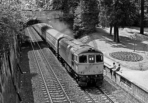 33037-Bath-150583-JC240