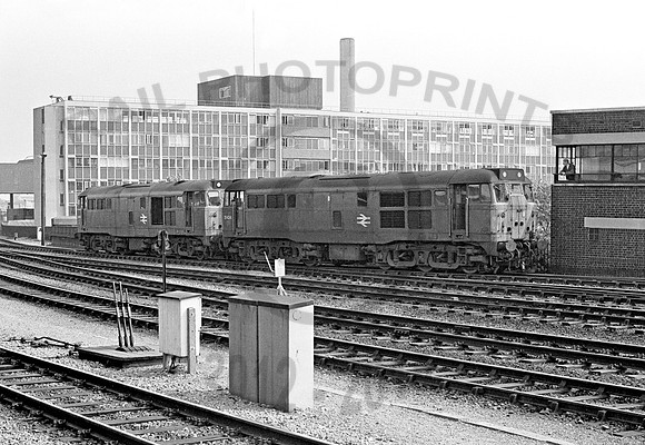 31424-BristolBathRoad-200578-JC