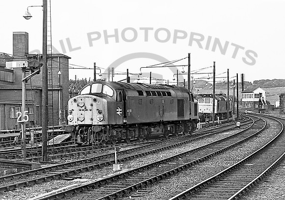 40031-Buxton-210778-JC