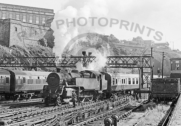 80006 Edinburgh Waverley 150766 RPC689
