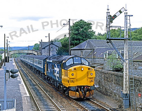 37035-Y-BlairAthol-180685-JC427