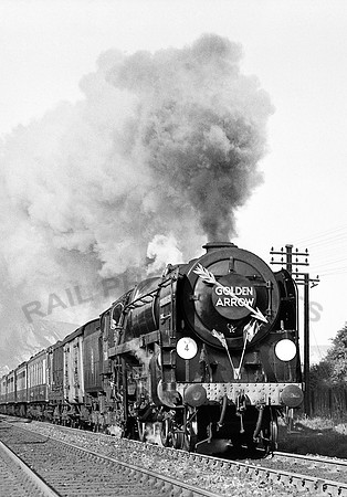 70004-Y-FolkestoneWarren-1953-RPC822