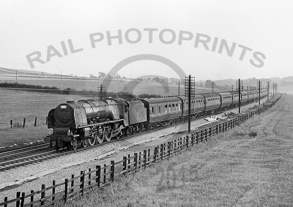 46228-Y-Norton-0863-RAW089