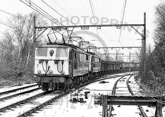 76006-Y-Wombwell-240281-JC266