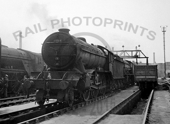 61864-Y-KingsCross-0461-JC413