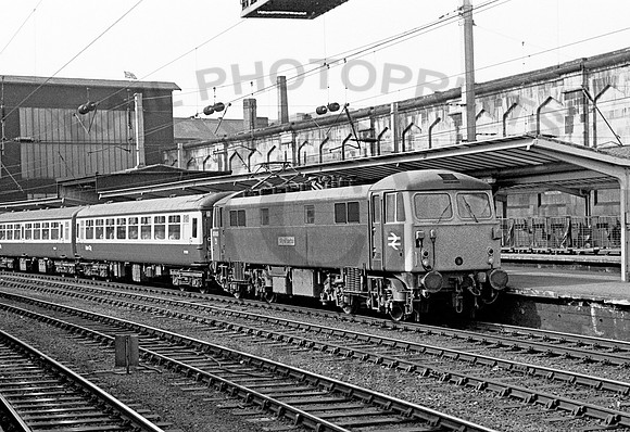 87005-Y-Carlisle-260578-JC