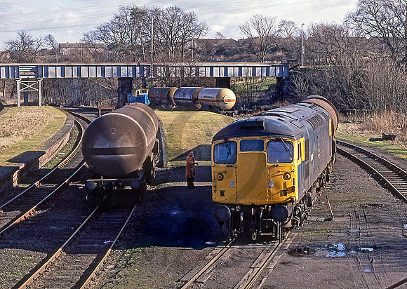 26028-Y-CameronBridge-250290-JC068R