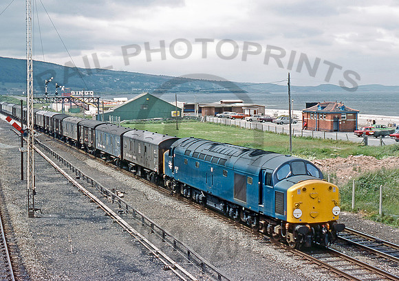 40011-Y-Abergele-300677-DC880