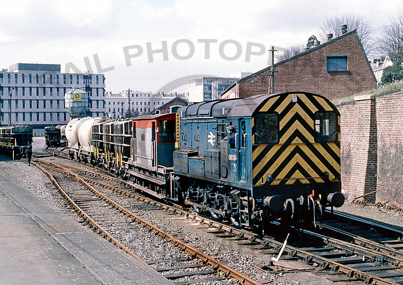 08576-Y-ExeterCentralGoods-0486-JV331